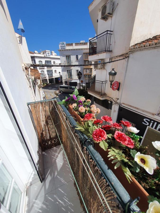 Apartamentos Eduardo Rico Нерха Экстерьер фото
